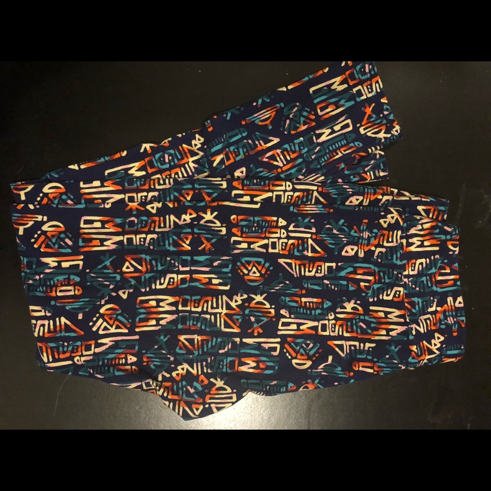 Lularoe tall and curvy leggings